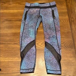 Blue and Purple Textured Leggings‎